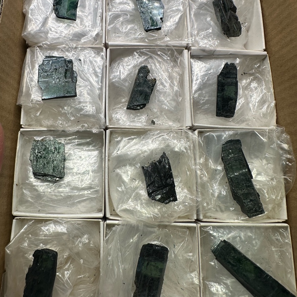 Vivianite Crystal Specimens 12 pcs
